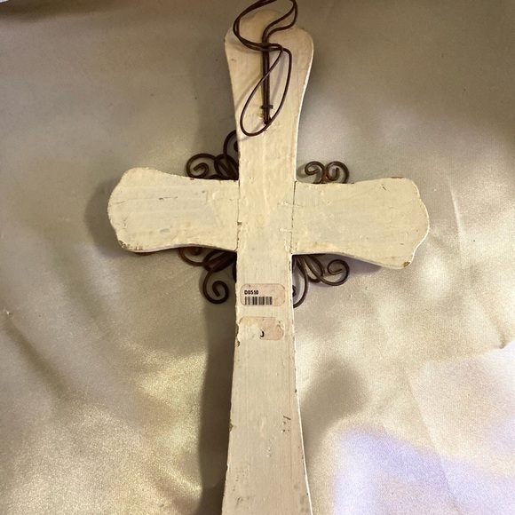 Vintage  Small Cross - Picture 3 of 4